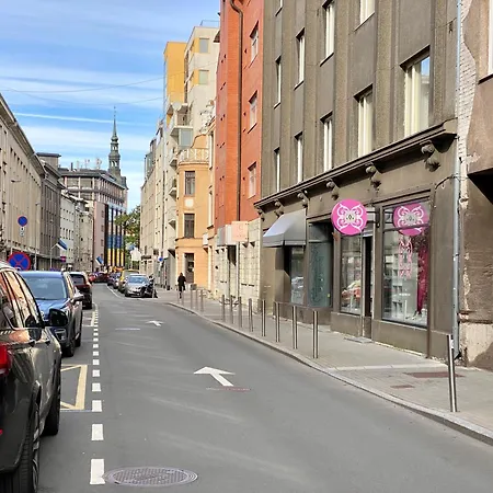 Roosikrantsi Elegant Retreat Near Old Town - Heart *