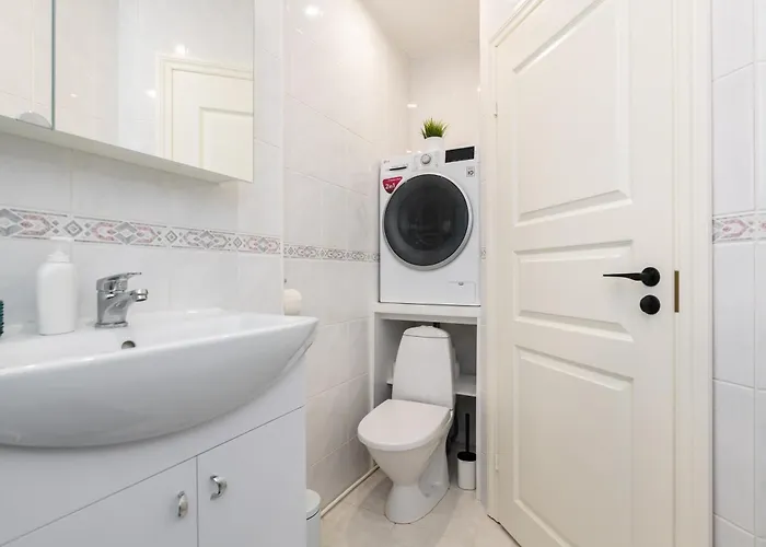 Roosikrantsi Elegant Retreat Near Old Town - Heart Apartamento *